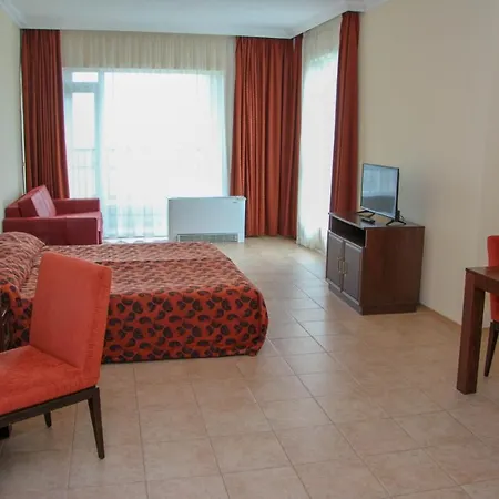 Private Studio In Sunset Resort Pomorie * פומורי